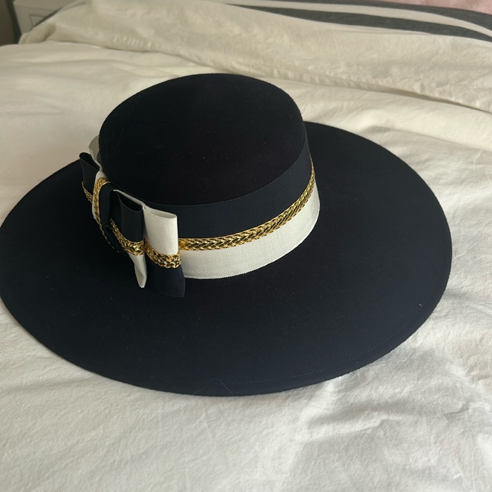 Adolfo II Paris Wool black Hat w ribbon bow